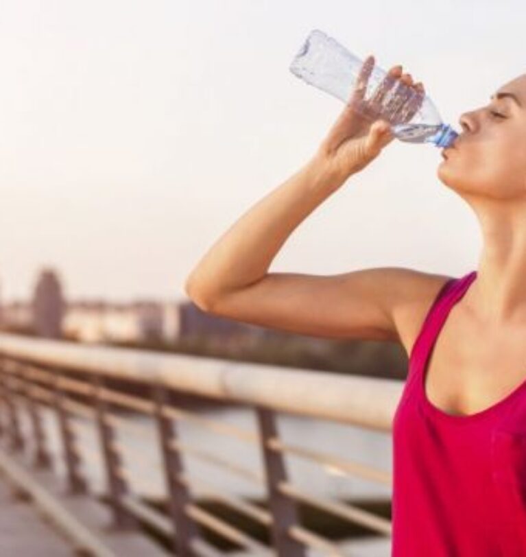 How to tell if you’re drinking enough water in a heat wave